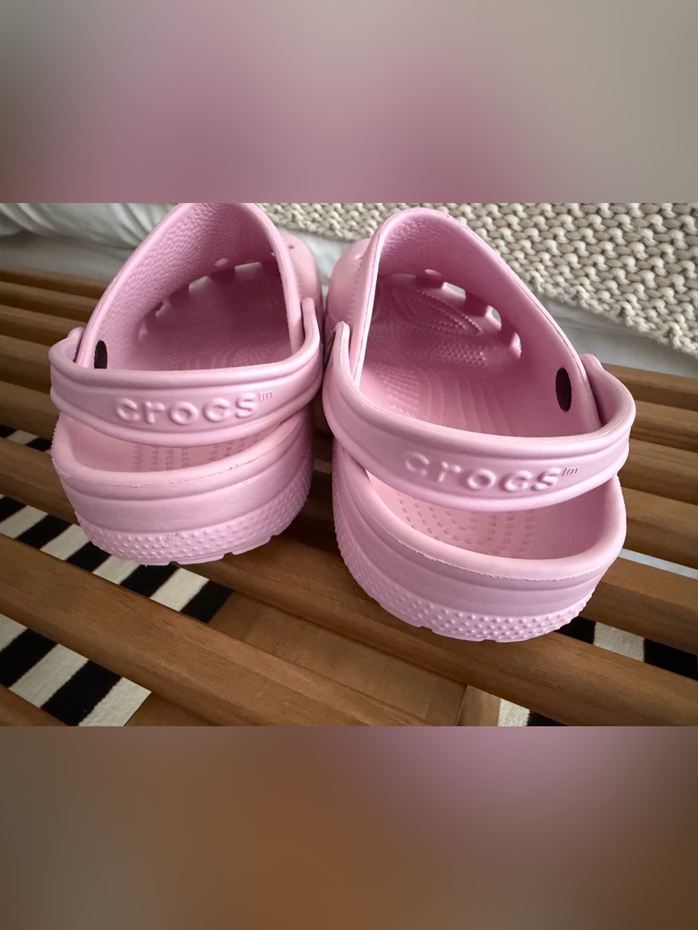 Pink Crocs size 10W/8M - Picture 2 of 8